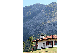 Cabin in the mountains of Bulgaria: why, how much and how