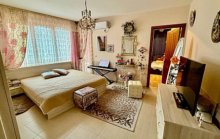 ID 15481 Two-bedroom apartment in Rich 1 Photo 7