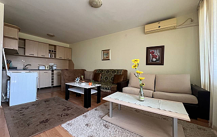 ID 11974 One-bedroom apartment in Marina Fort Beach Photo 1 