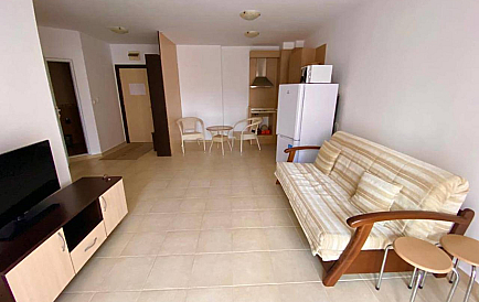 ID 11389 One-bedroom apartment in Admiral Plaza Photo 1 