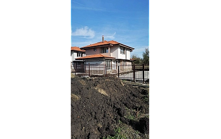 ID 11539 House in the village of Polski Izvor Photo 2