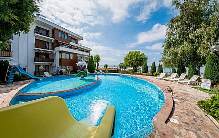 ID 13253 Two-bedroom apartment in Messambria Fort Photo 9