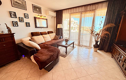 ID 16376 Two-bedroom apartment in Sun Coast Resort Photo 1 