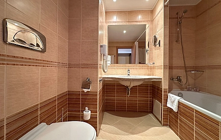 ID 16038 One-Bedroom Apartment in Majestic Beach Resort Photo 4