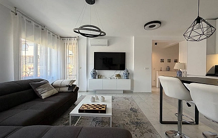 ID 15404 Two-bedroom apartment in Arthur Photo 2