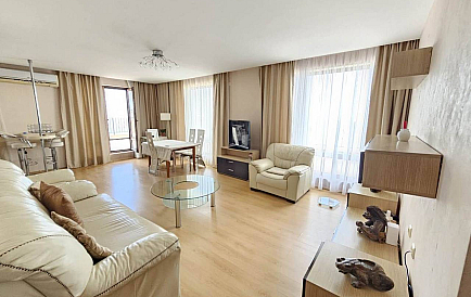 ID 15828 Three-bedroom apartment in Prestige Fort Beach Photo 1 