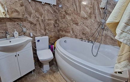 ID 15004 Two-bedroom apartment in Oasis Photo 4