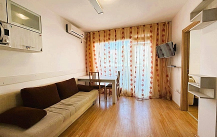 ID 15053 Two-bedroom apartment in Sunny Day 6 Photo 2