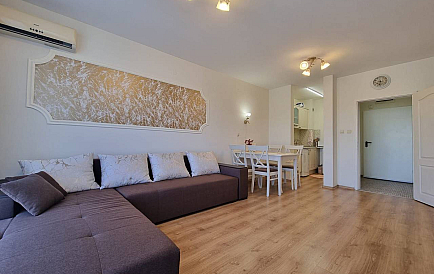 ID 13917 Two-bedroom apartment in Flores Park Photo 1 