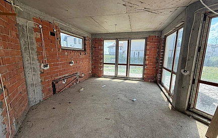 ID 15589 Villa in Floral Meadows Photo 8