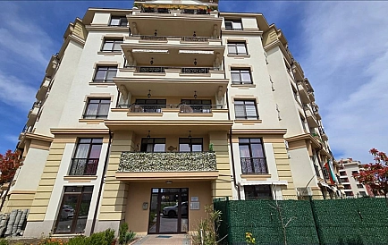 ID 15492 Three-bedroom apartment in Ayvazovsky Park Photo 6