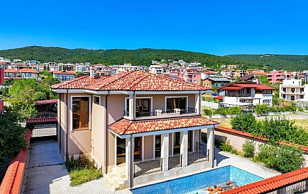 ID 13194 House with private pool in Sveti Vlas Photo 6