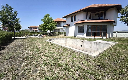 ID 14735 House in Floral Meadows Photo 7