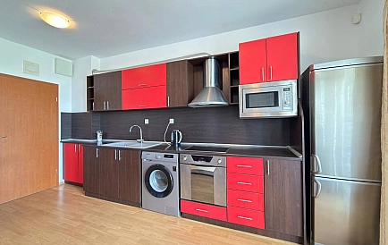 ID 15619 Three-bedroom apartment in Sunny Day 3 Photo 2
