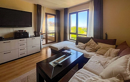 ID 14180 Two-bedroom apartment in Gallery Photo 2