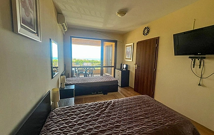 ID 14180 Two-bedroom apartment in Gallery Photo 4