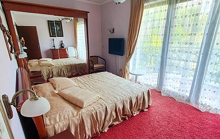 ID 13415 Two-bedroom apartment in Port Palace Photo 3