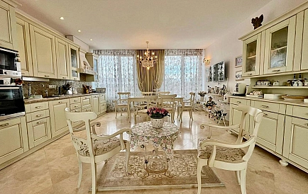 ID 15171 Five-room penthouse in Rich 1 Photo 2