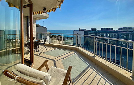 ID 14003 Penthouse in Sun Wave Photo 1 