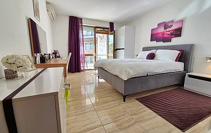 ID 16624 One-bedroom apartment in Compass Photo 3