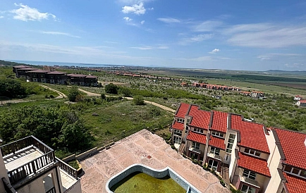 ID 10741 One-bedroom apartment in Chateau Panorama Photo 10