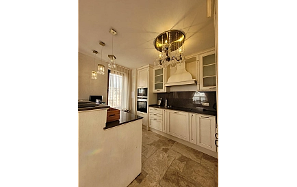 ID 12117 Three-storey penthouse in Arthur Photo 2