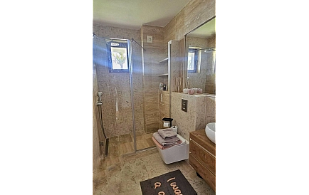 ID 12437 A house in Venid Eco Village Photo 4