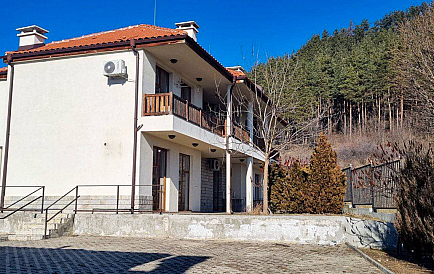 ID 12737 House in Rozlog Photo 1 