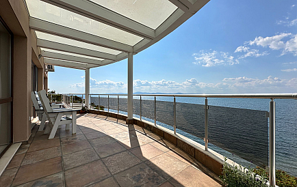 ID 14578 Three-bedroom apartment in Admiral Beach Club Photo 1 
