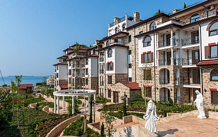 ID 2507 Apartments from the developer with a view of the bay Photo 3