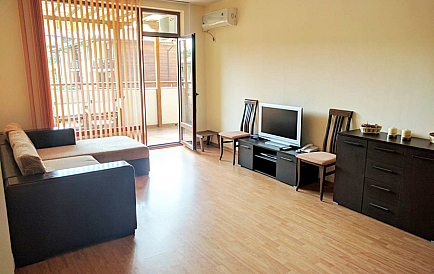 ID 8109 Two-bedroom apartment in Saint Vlas Photo 1 