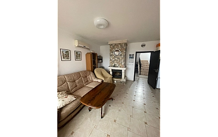 ID 8425 House in Gorica Photo 2