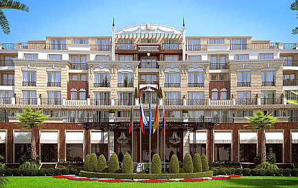 ID 8984 Apartments in the Grand Florence Palace Photo 1 