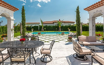 ID 9144 Villa in Eden Park Photo 9