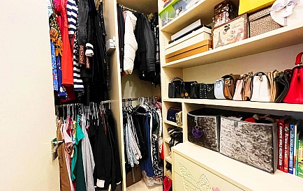 ID 9217 A three-floor penthouse in Esteban Photo 10