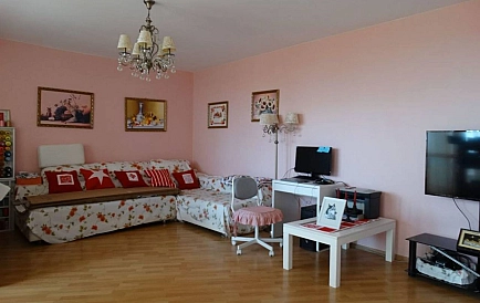 ID 10390 Two-bedroom apartment in Golden Amos Photo 4