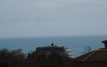 ID 10390 Two-bedroom apartment in Golden Amos Photo 3