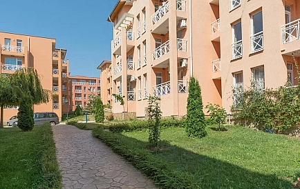 ID 11548 Studio in Sunny Day 6 Photo 2