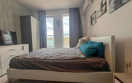 ID 11837 Studio in Sunny Day 6 Photo 4