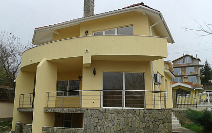 ID 3704 Spacious house 50 m from the sea Photo 1 