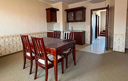 ID 13231 Duplex apartment in Downtown Photo 2