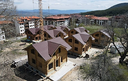 ID 13435 Houses from a developer in Ski Paradise Photo 5