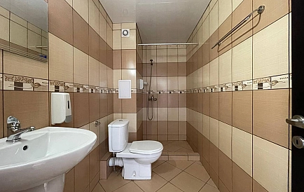 ID 16587 Studio apartment in Gardenia Hills Photo 2