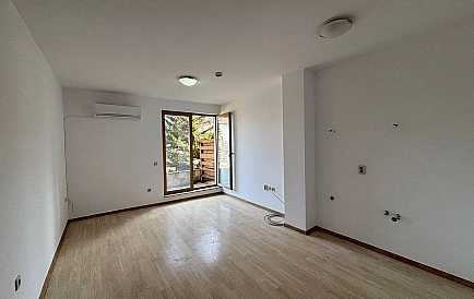 ID 13449 Studio apartment in St. John Park Photo 4