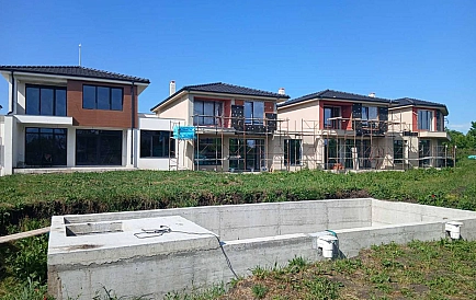 ID 15616 Houses in Lakhana Photo 2