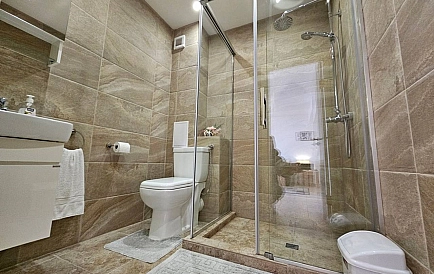 ID 15310 Two-bedroom apartment in Compass Photo 4