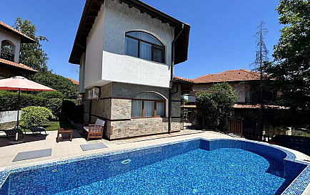 ID 16332 Two-story villa in The Vineyards Photo 1 