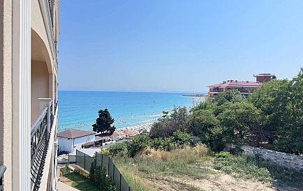 ID 14297 Three-room apartment in Valencia Lux Photo 1 