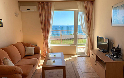 ID 16335 One-bedroom apartment in Coral Beach Photo 1 