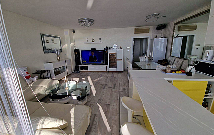 ID 15004 Two-bedroom apartment in Oasis Photo 1 